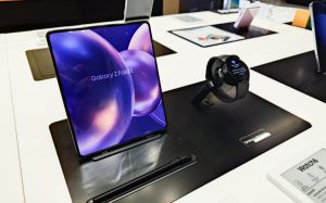 Samsung lansirao novu generaciju Galaxy Z preklopnih pametnih telefona – i više!