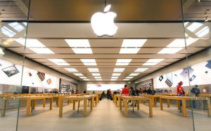 Apple bi za 2 godine mogao predstaviti savitljivi iPhone